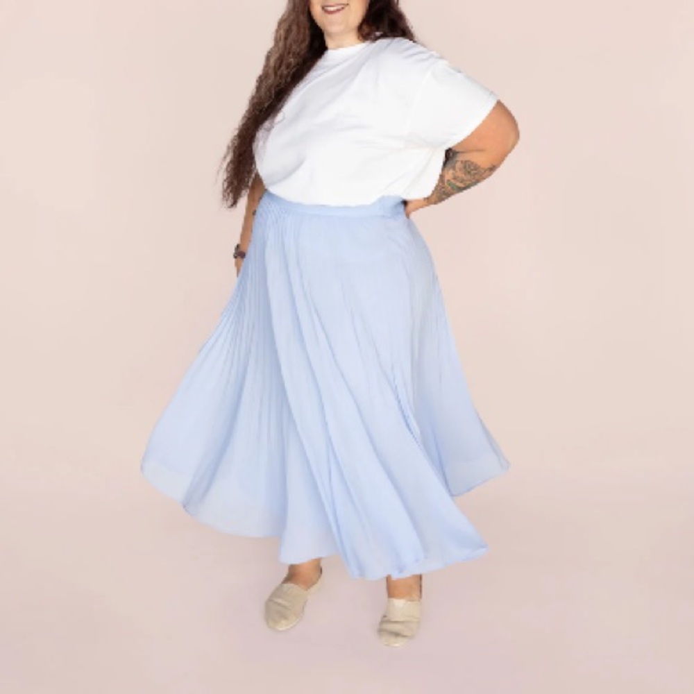 Gentle Fawn x The Jilly Box NWT Serenade Pleated Midi Skirt Blue‎ Serenity